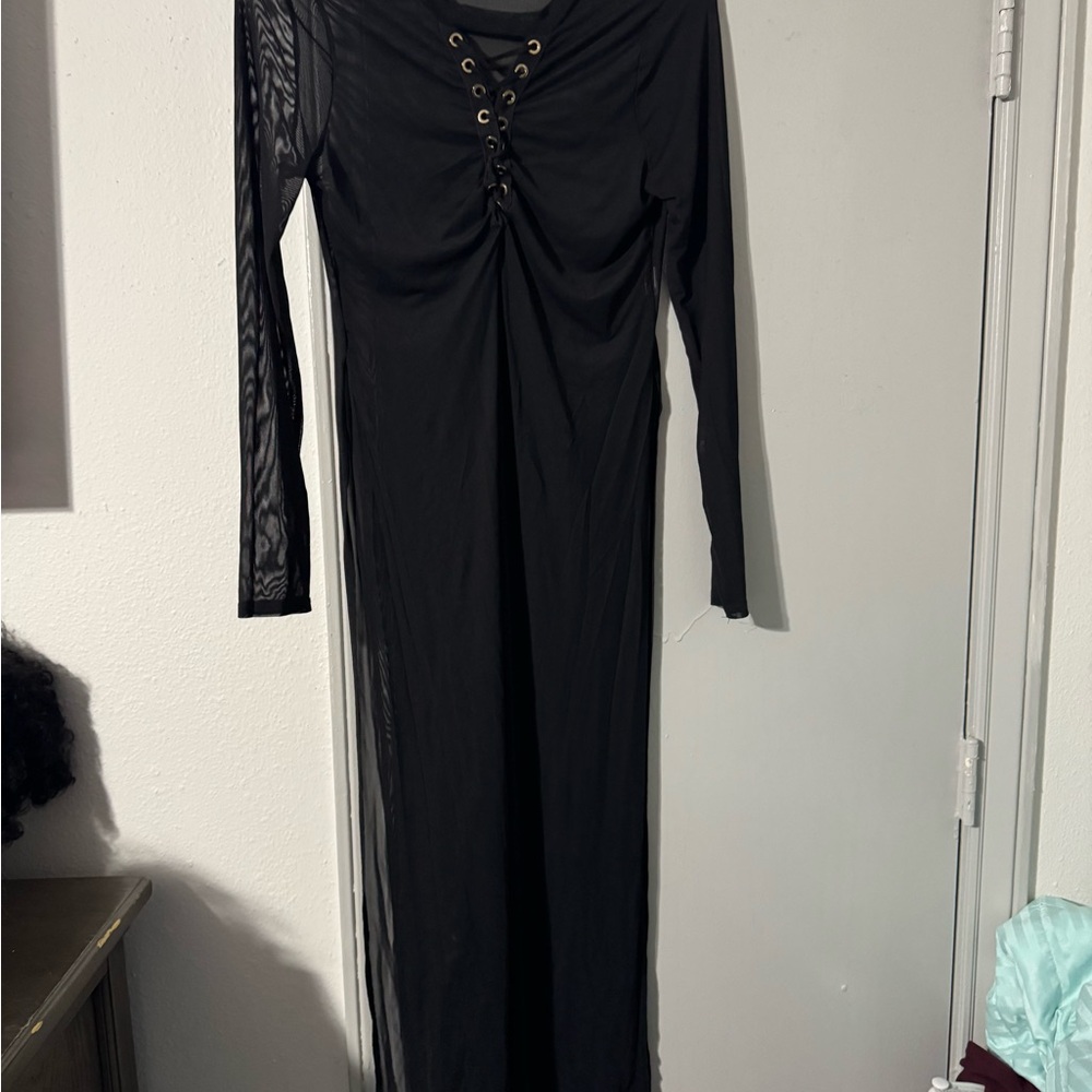 Love Black Lace-Up Long Sleeve Dress